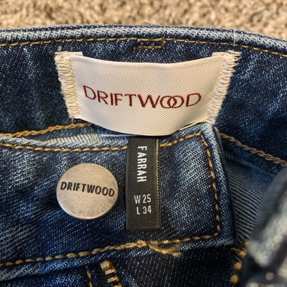 Size 25 length 34 driftwood jeans darker blue color - Picture 2 of 2